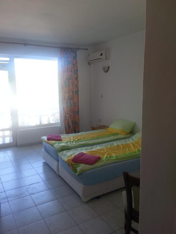 Family Hotel Casablanca Green Varna Exteriör bild